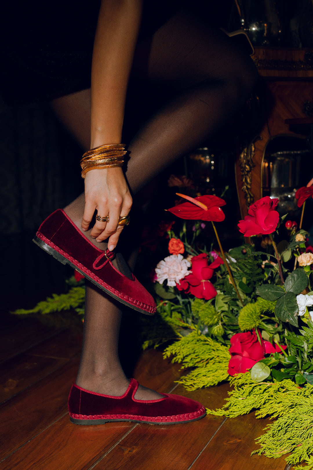 Escarpins Mary Jane en Velours Bordeaux avec Boucle pour Femme - Élégance et Confort au Quotidien - image 3