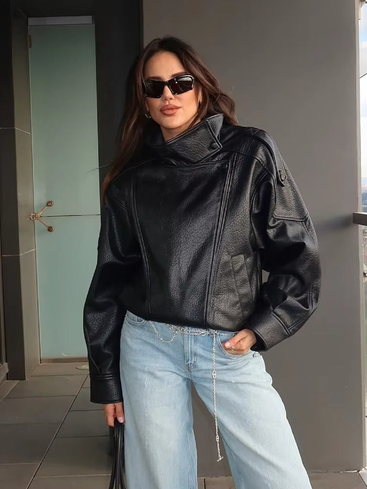 Veste en Cuir Vegan Asymétrique Carla pour Femmes - Élégante et Confortable - image 5